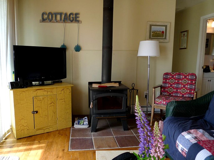 Cottages (Chamcook, New Brunswick, Canada)