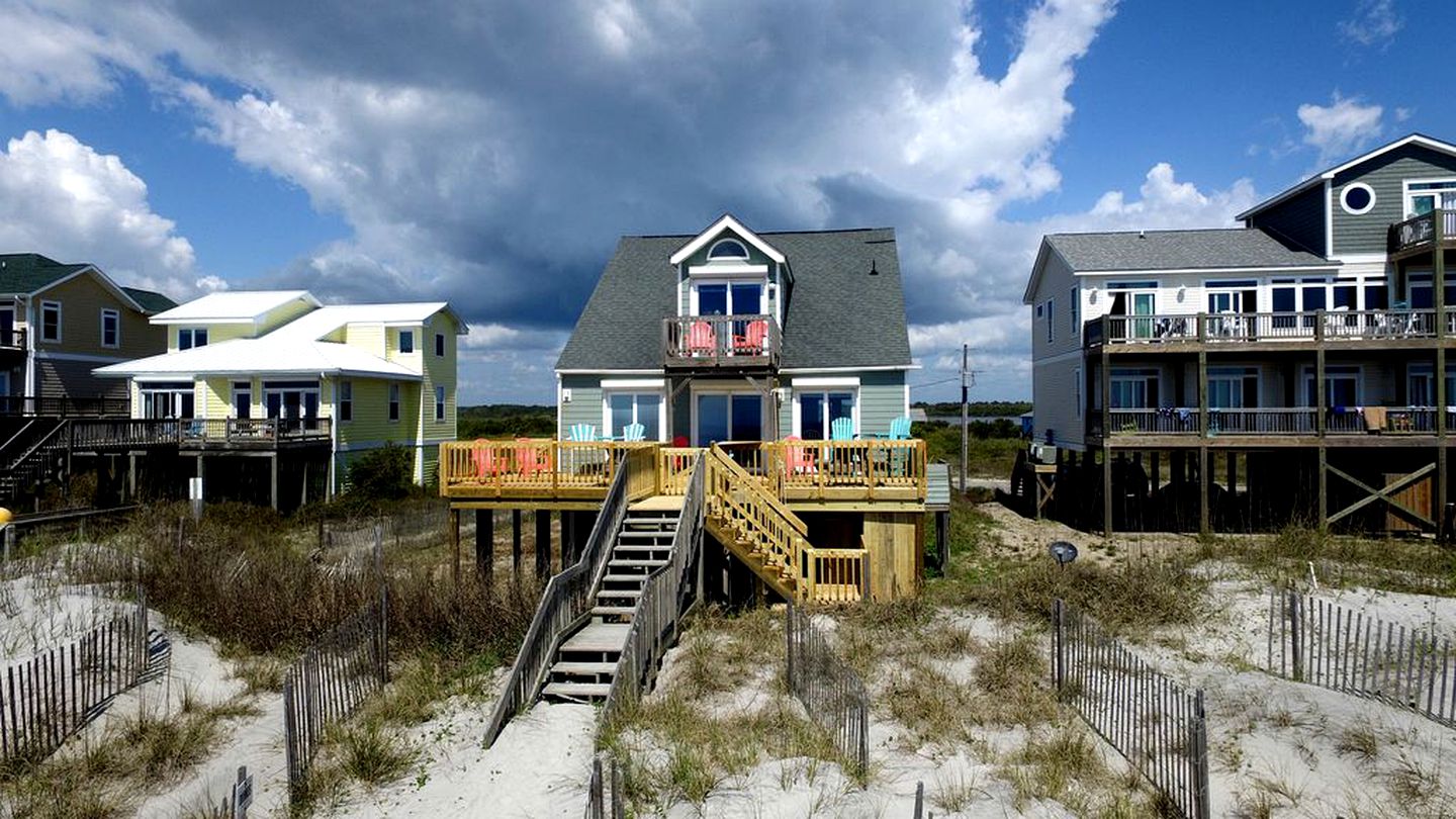 Oceanfront Cottage Rental with Stunning Beach Views on Topsail Island, North Carolina