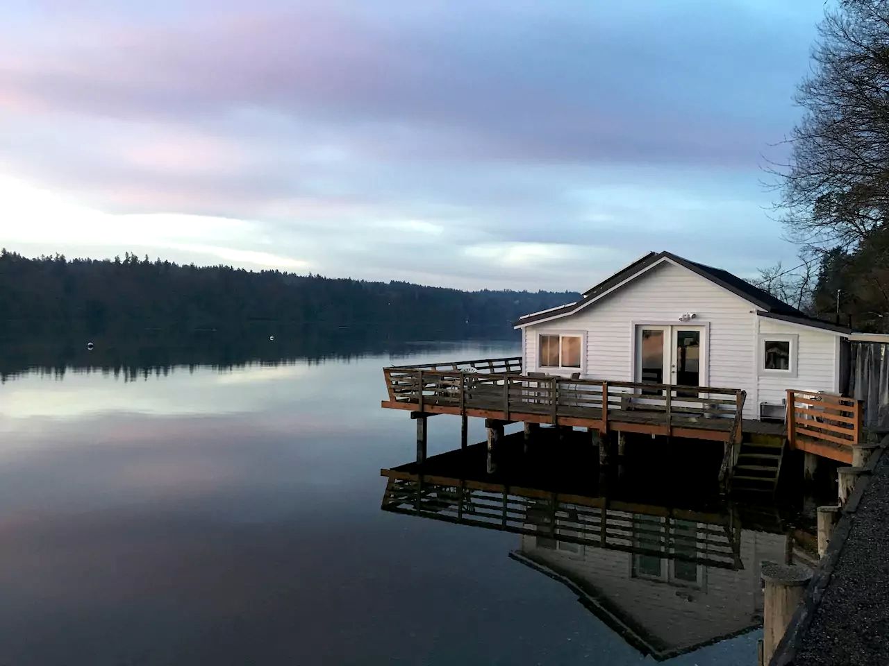 Unique Waterfront Eco-Cottage Rental near Seattle on Vashon Island, Washington