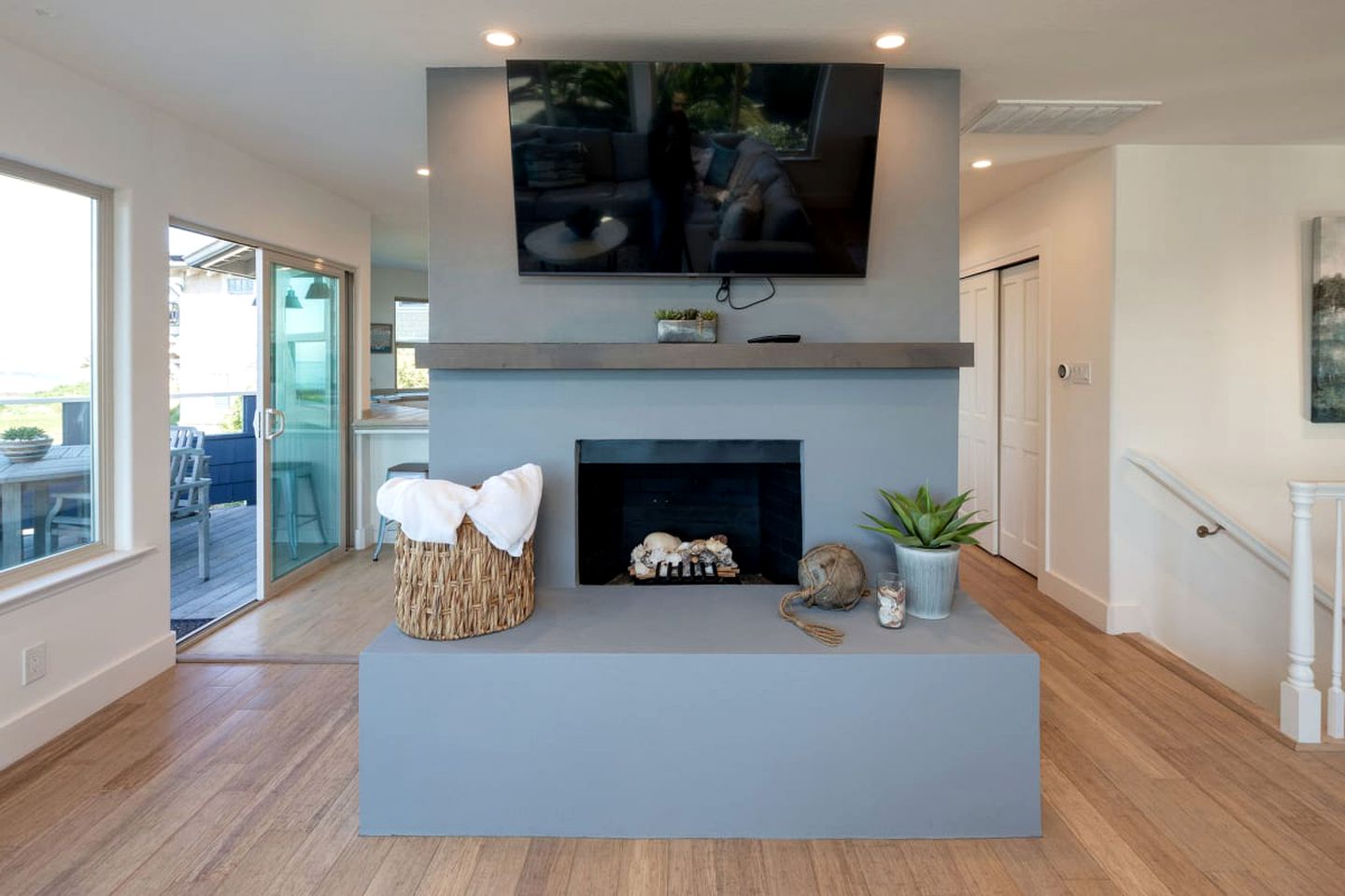 Oceanfront Vacation Rental by The Fitzgerald Marine Reserve in California