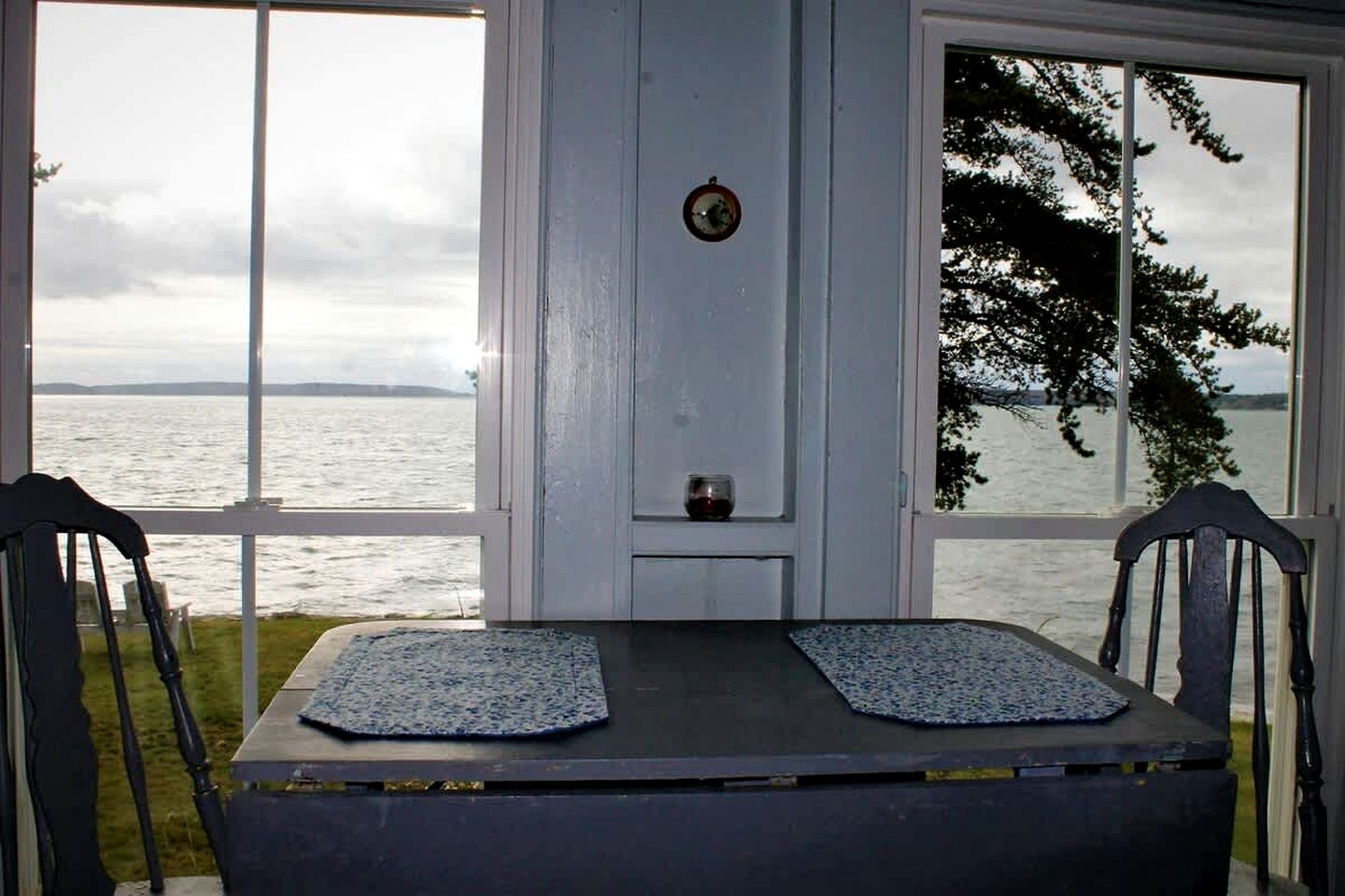 Scenic Waterfront Summer Cottage with Ocean Views, Kayaking & Beach Access near Bar Harbor, Hancock Point, Maine