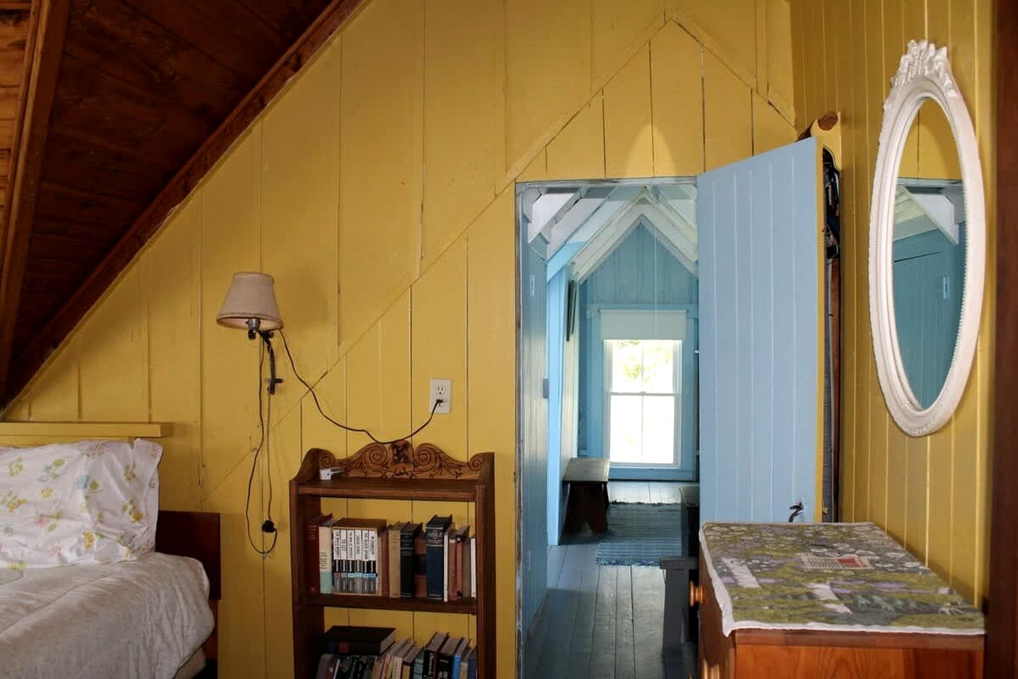 Scenic Waterfront Summer Cottage with Ocean Views, Kayaking & Beach Access near Bar Harbor, Hancock Point, Maine