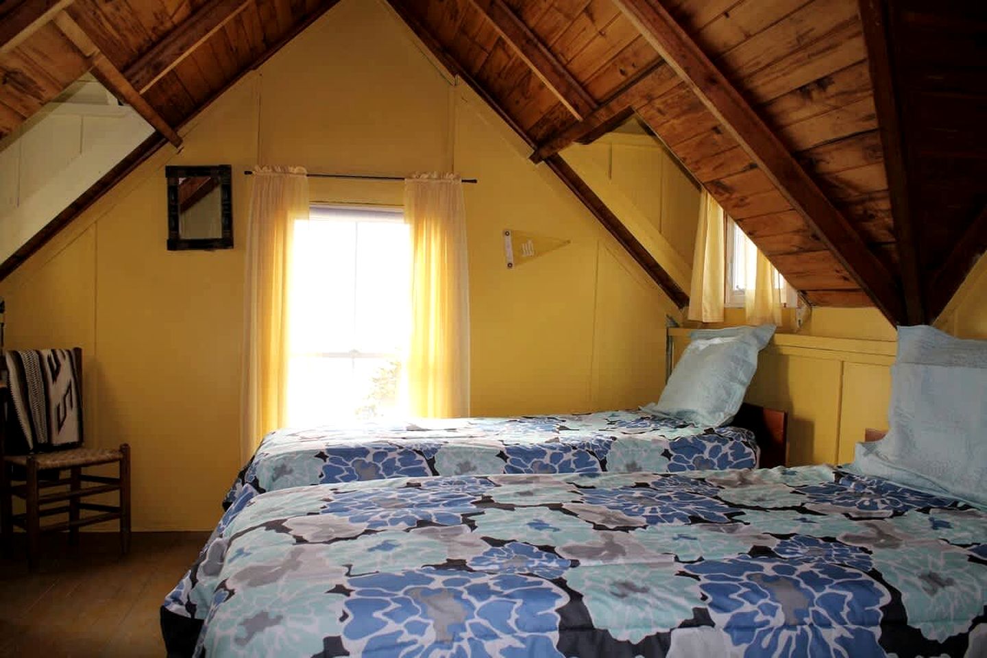 Scenic Waterfront Summer Cottage with Ocean Views, Kayaking & Beach Access near Bar Harbor, Hancock Point, Maine