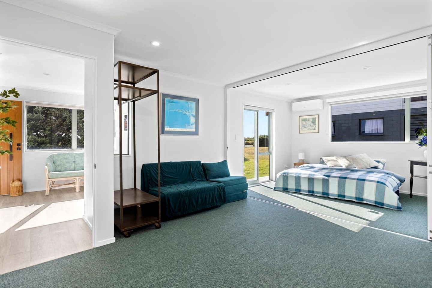 Stunning Beachfront Holiday Home with Dual Sun Decks Near Waihi Beach Village | Waihi Beach, Bay of Plenty