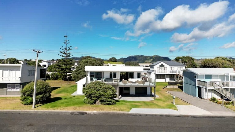 Vacation Rentals (New Zealand, Waihi Beach, Bay of Plenty)