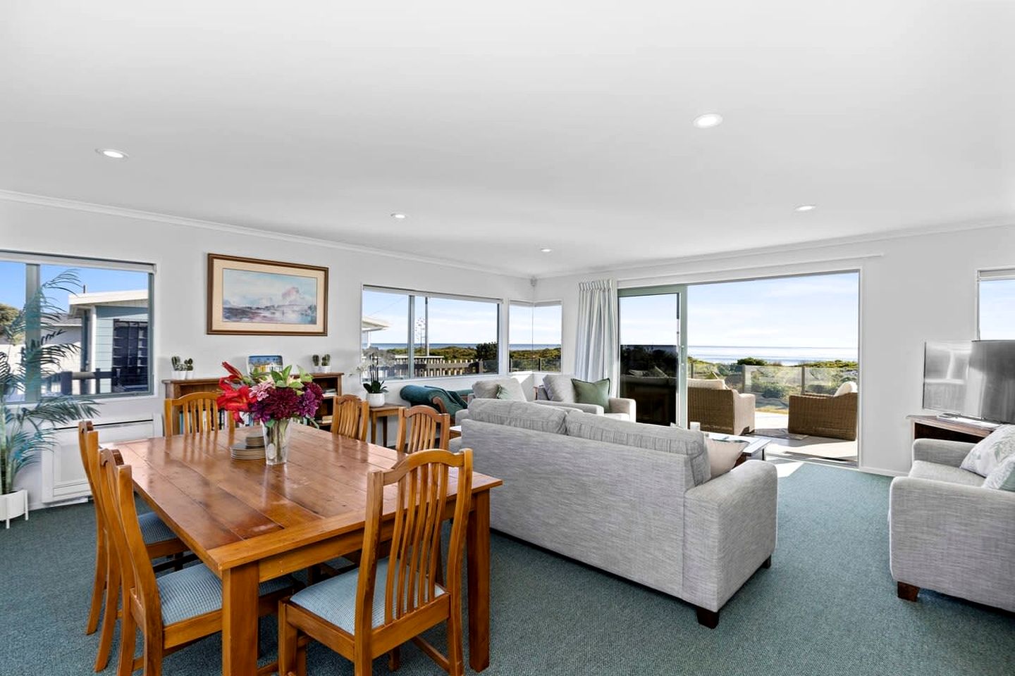 Stunning Beachfront Holiday Home with Dual Sun Decks Near Waihi Beach Village | Waihi Beach, Bay of Plenty