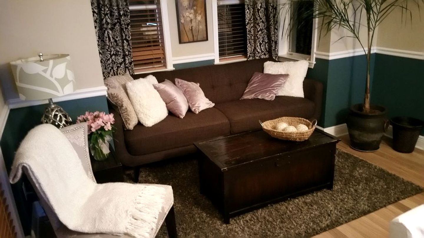 Beautiful Waterfront Cottage Rental with a Pool near New Orleans, Louisiana