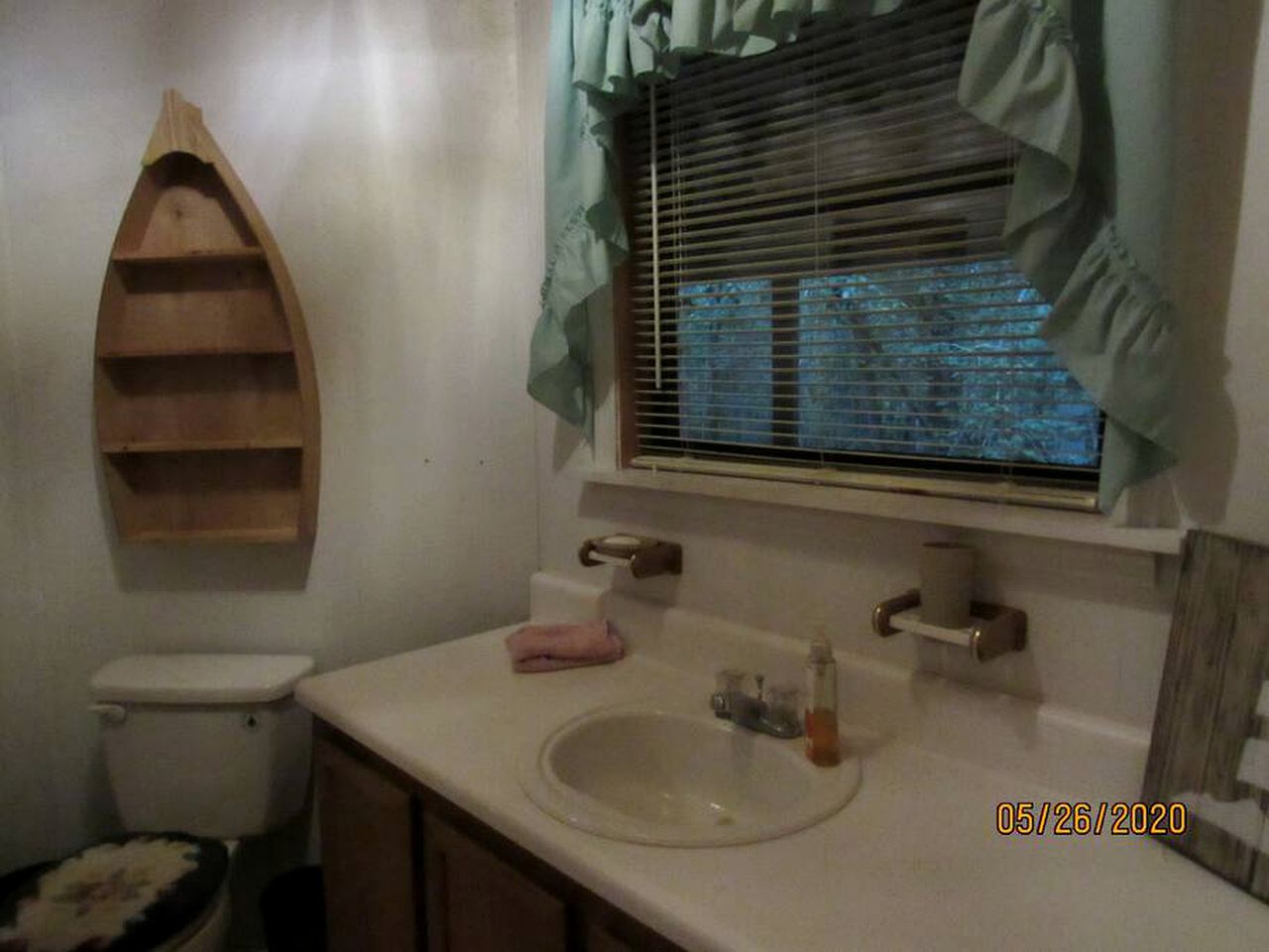 Georgia's Family-Friendly Octagon Cabin Getaway in Claxton