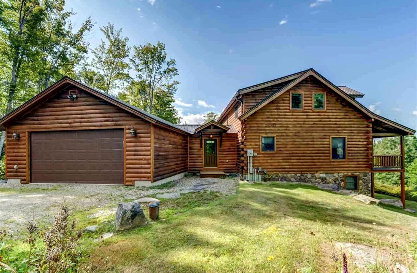 Beautiful and Modern New England Cabin for a White Mountains Vacation