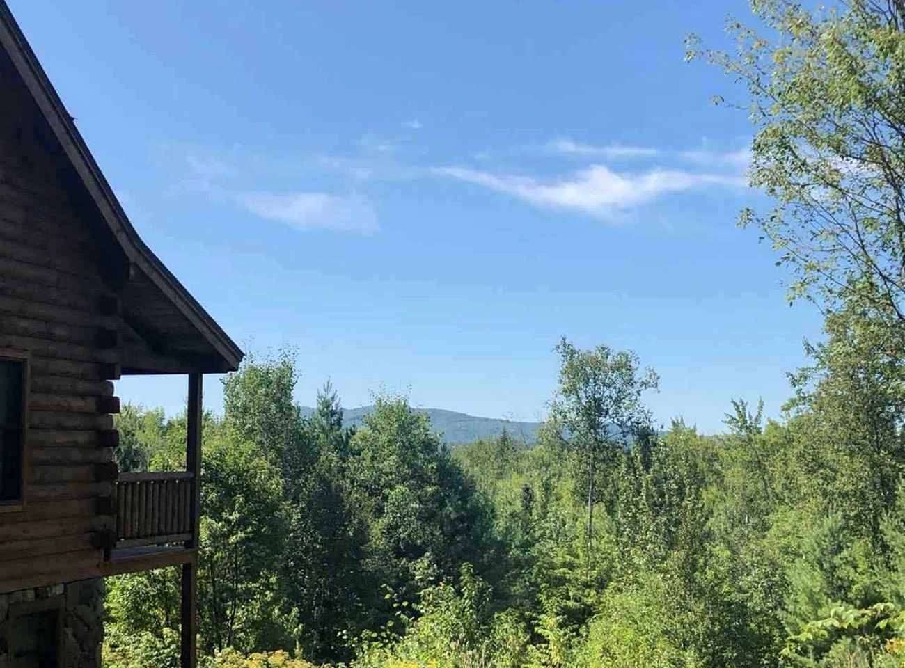 Beautiful and Modern New England Cabin for a White Mountains Vacation