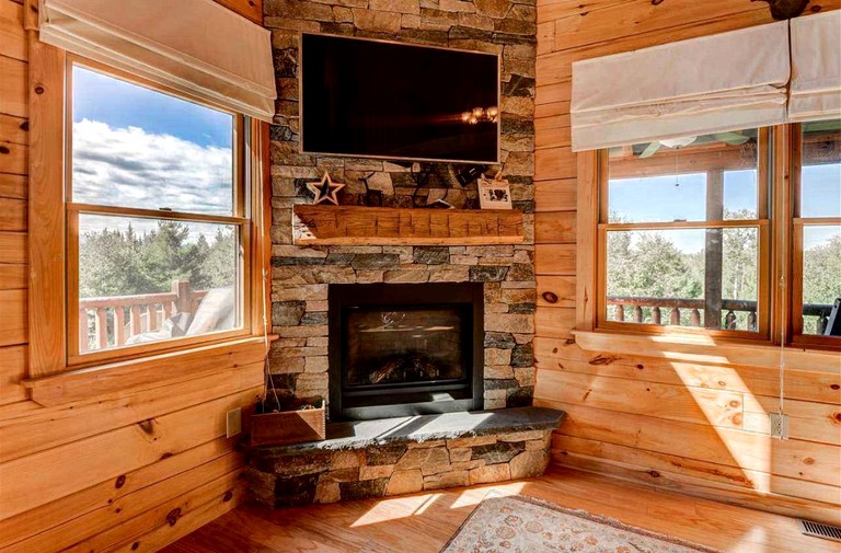 Cabins (United States of America, Whitefield, New Hampshire)