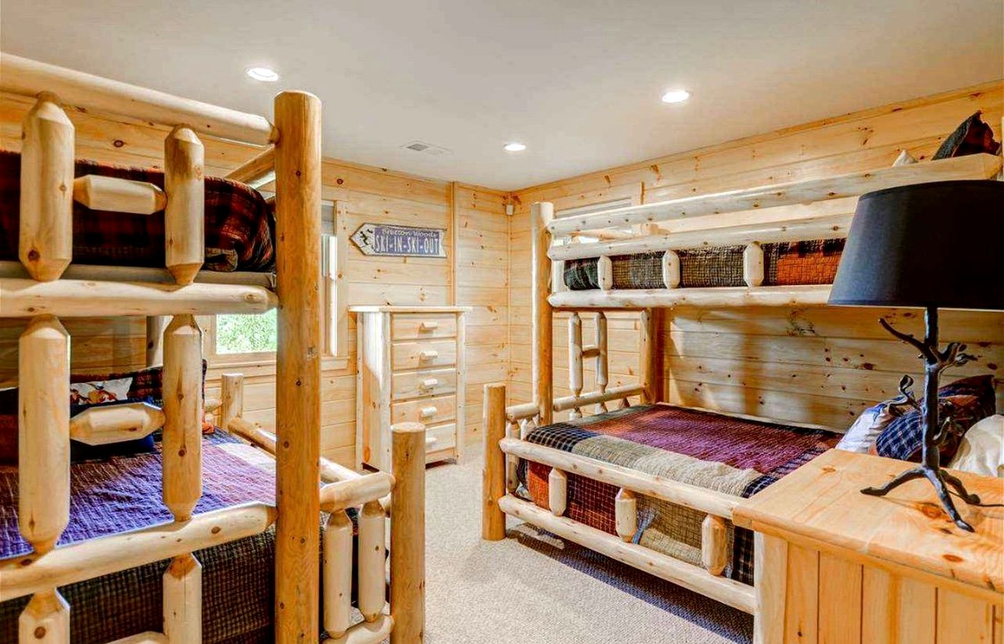 Beautiful and Modern New England Cabin for a White Mountains Vacation