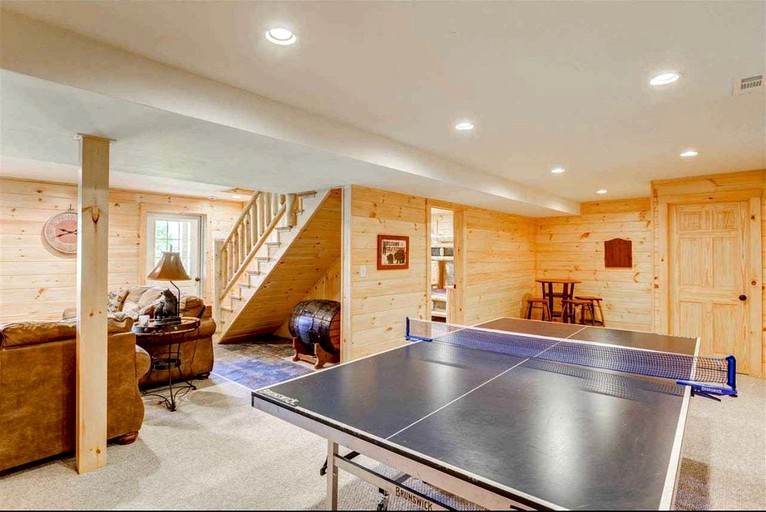 Cabins (United States of America, Whitefield, New Hampshire)