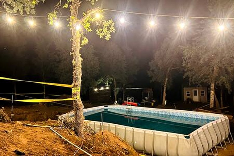 Cabins (United States of America, Fresno, California)