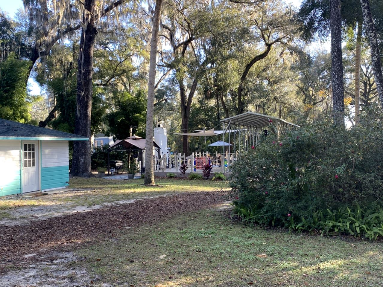 Off-Grid Cottage with Nice Sights in Dunnellon, Florida