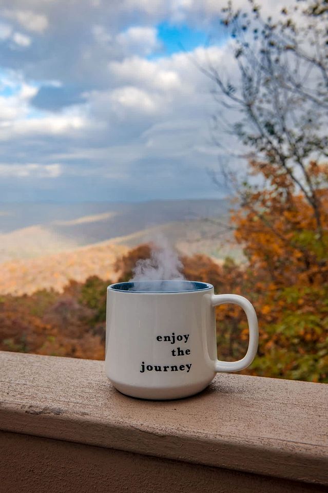 Off-Grid Dome with Private Hot-Tub and Spectacular Sunrise Views in Tennessee