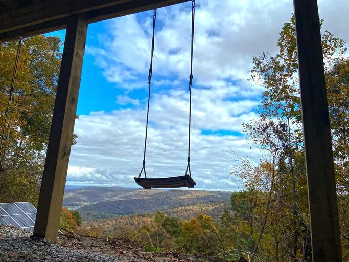 Domes (United States of America, Altamont, Tennessee)