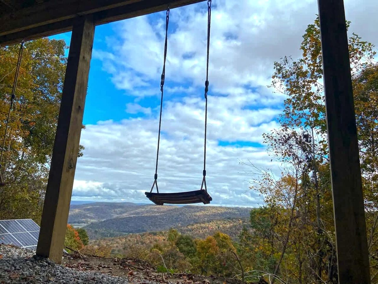 Off-Grid Dome with Private Hot-Tub and Spectacular Sunrise Views in Tennessee
