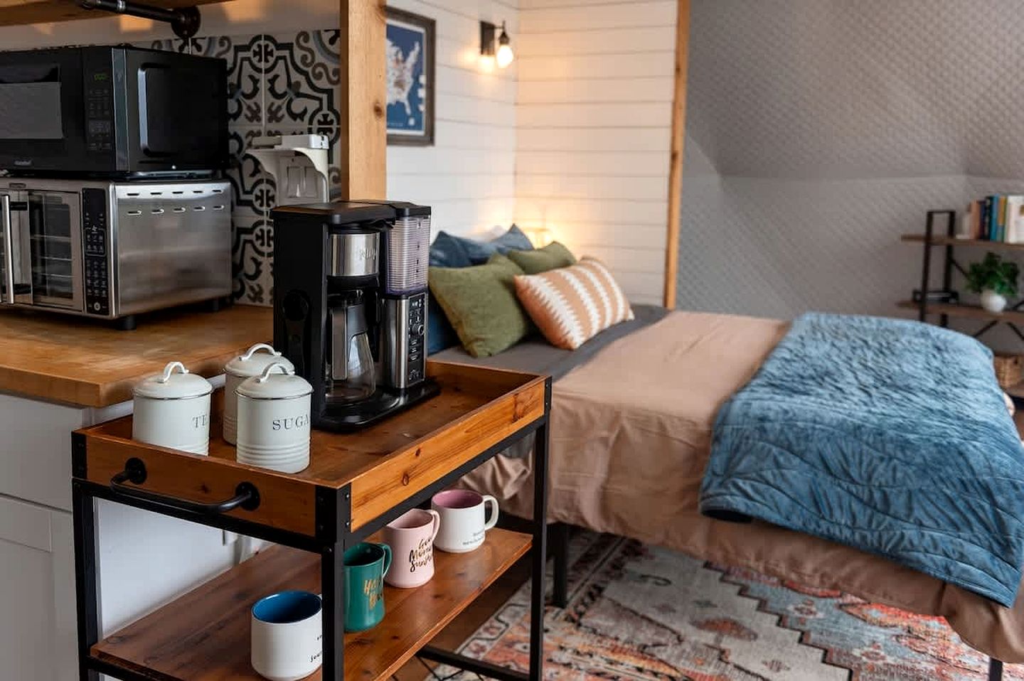 Off-Grid Dome with Private Hot-Tub and Spectacular Sunrise Views in Tennessee