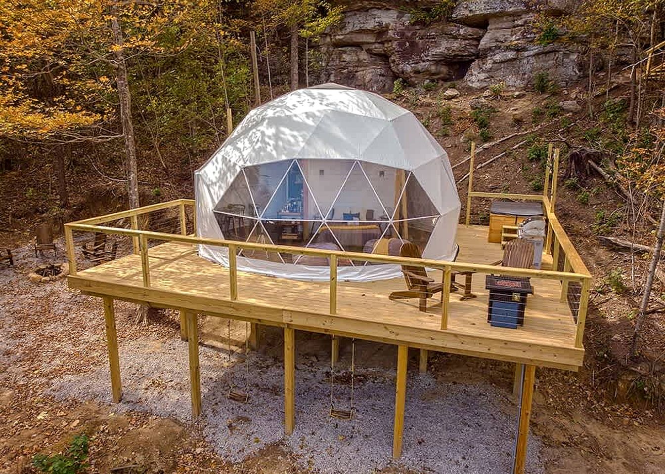 Off-Grid Dome with Private Hot-Tub and Spectacular Sunrise Views in Tennessee