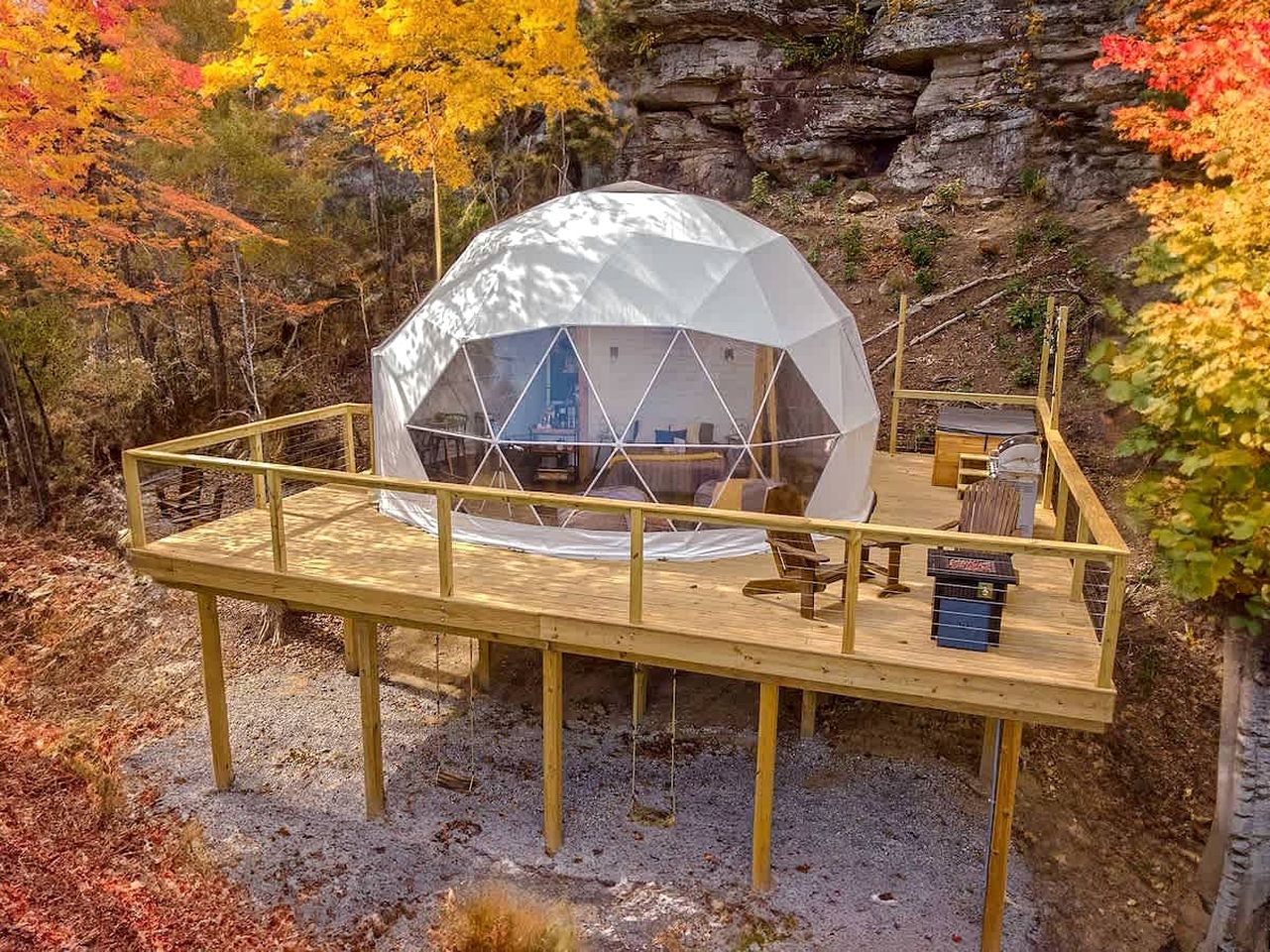 Domes (United States of America, Altamont, Tennessee)