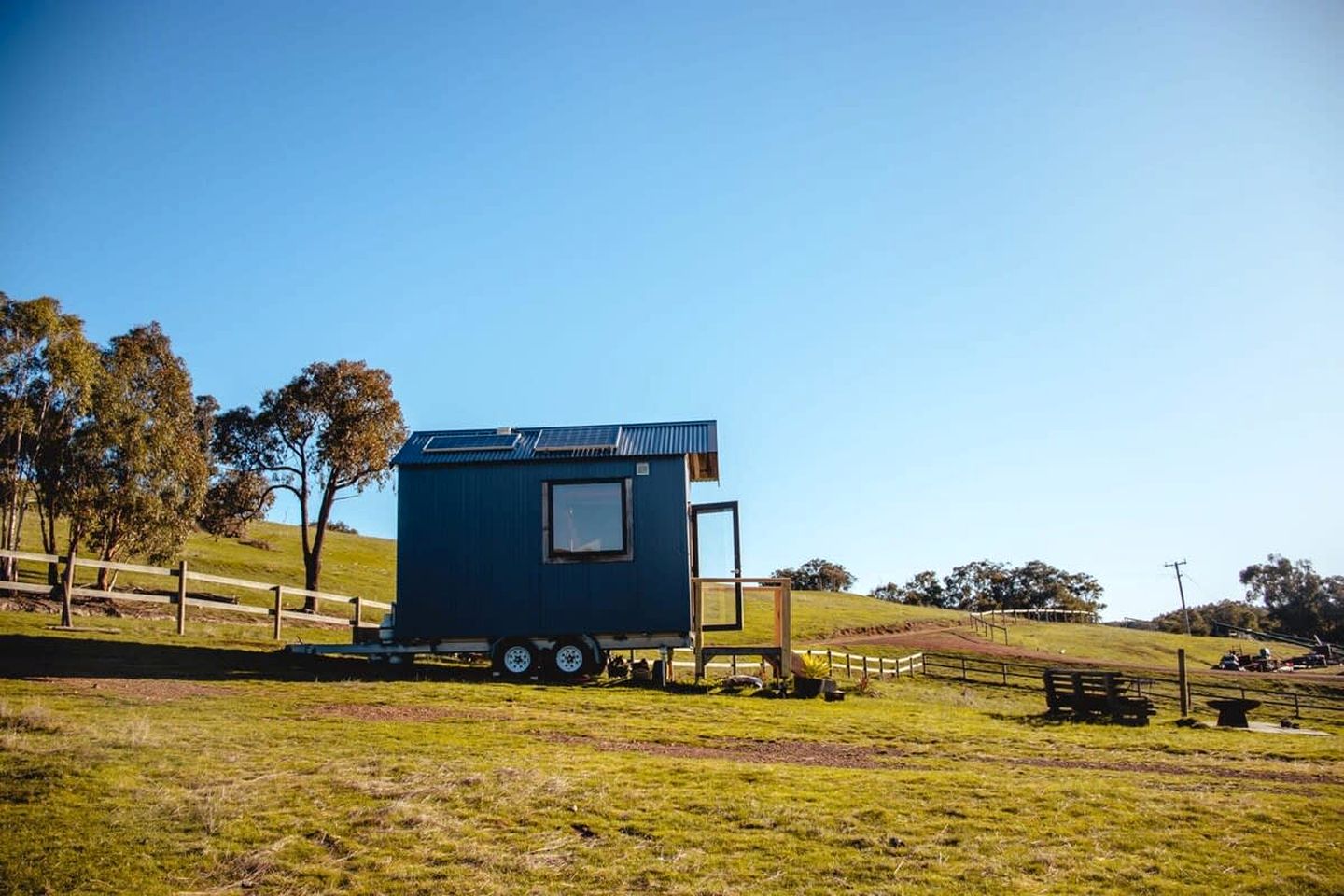 Off Grid Tiny House Glamping on a Victoria Horse Farm