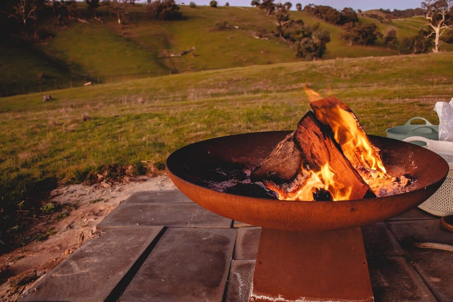 Off Grid Tiny House Glamping on a Victoria Horse Farm