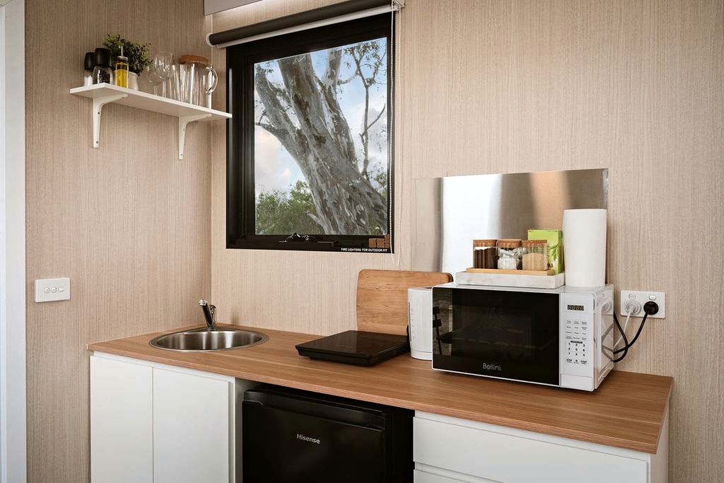 Off-Grid Tiny House with Stunning Mountain Views in Victoria