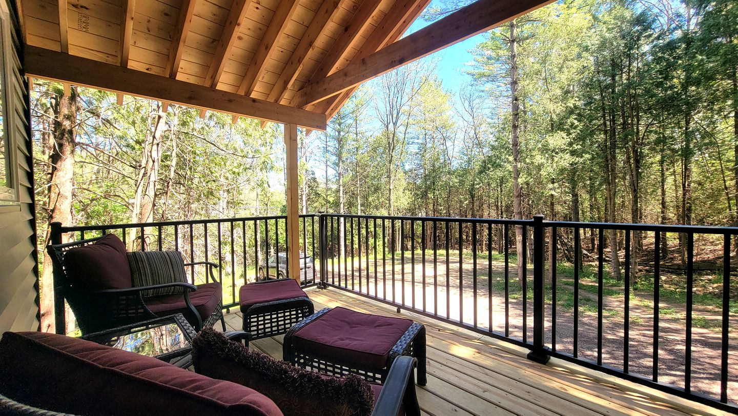 Off-Grid Tree Houses Great for Groups Getaways in Minnesota