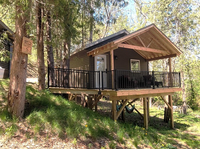 Cabins (United States of America, Elba, Minnesota)