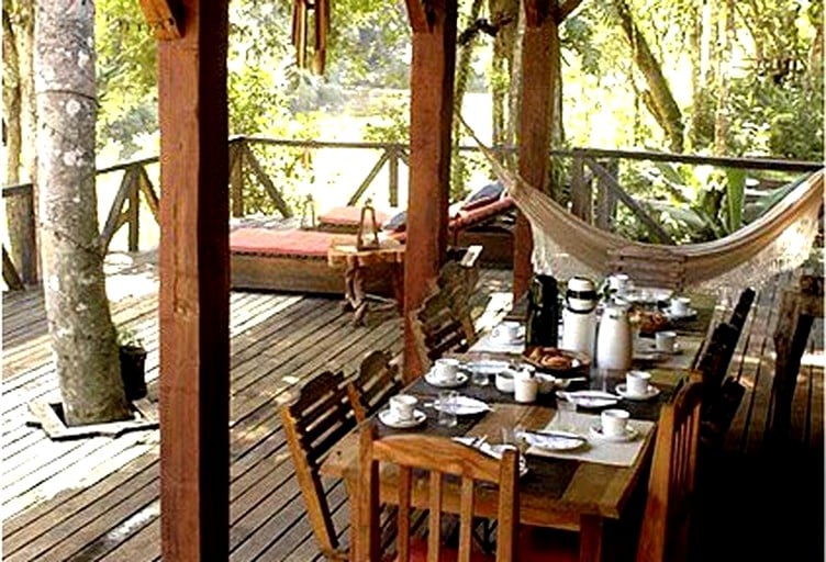 Cabins (El Soberbio, Misiones, Argentina)