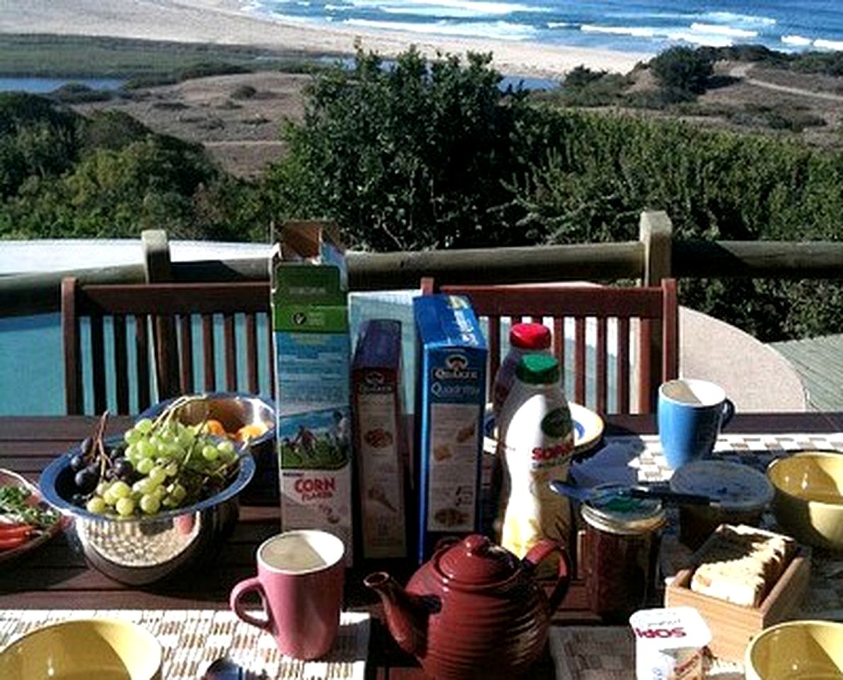 Off-the-Grid Eco-Friendly Villa near Quintay on the Coast of Central Chile