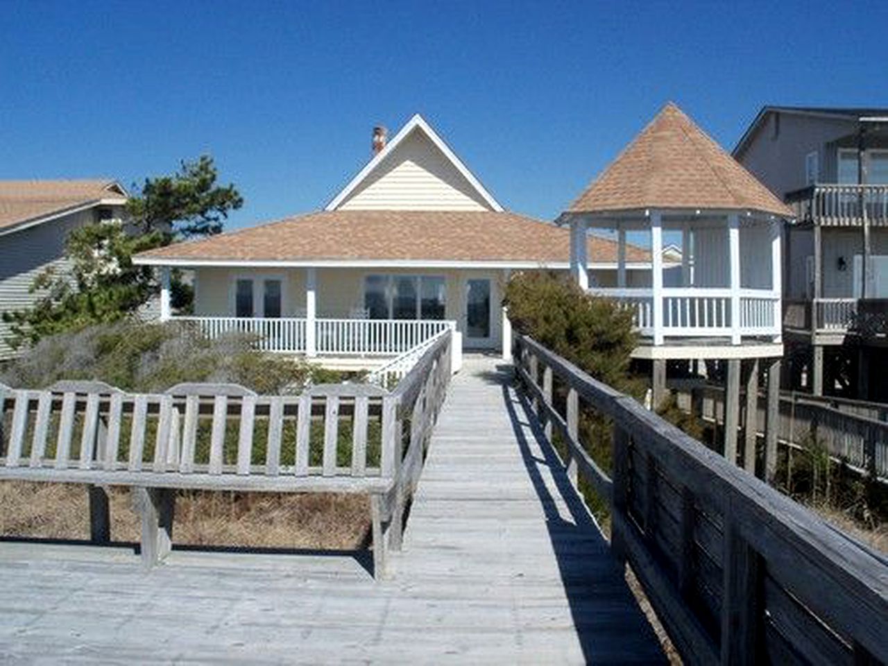 RedAwning Ohana 4 Bedroom Oceanfront Home Holden Beach, NC, Beach