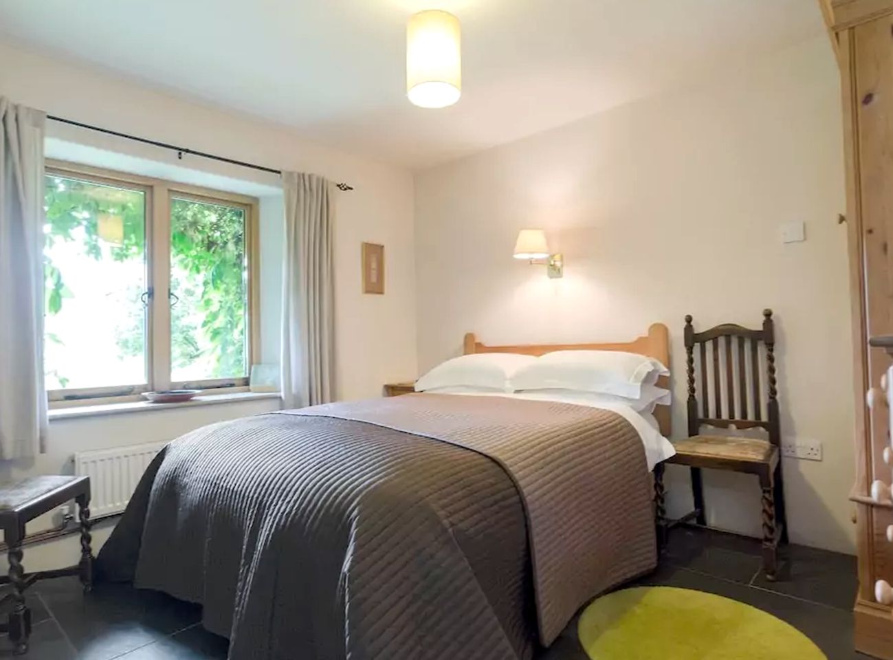 Cozy Two Person Vacation Cottage in the Tamar Valley, England