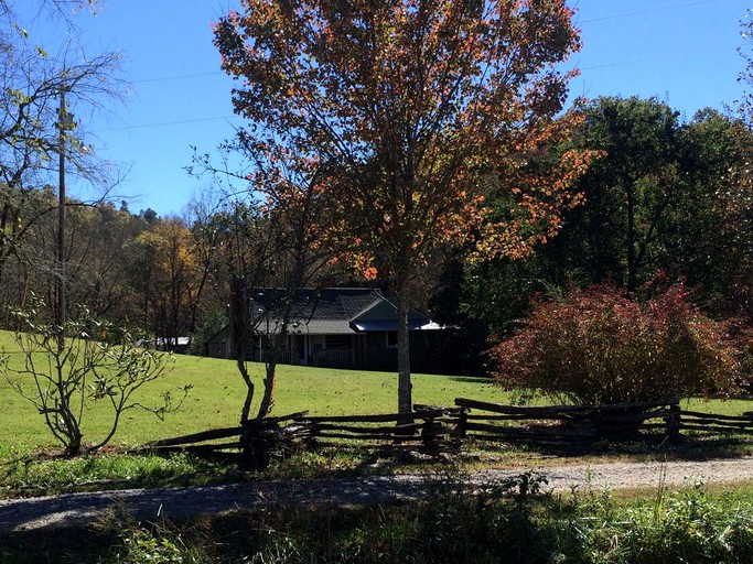 Cottages (Franklin, North Carolina, United States)