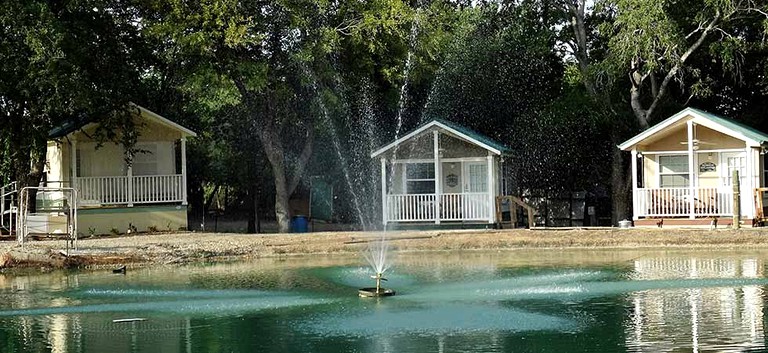 Cottages (Denton, Texas, United States)