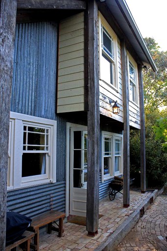 Cabins (Leura, New South Wales, Australia)