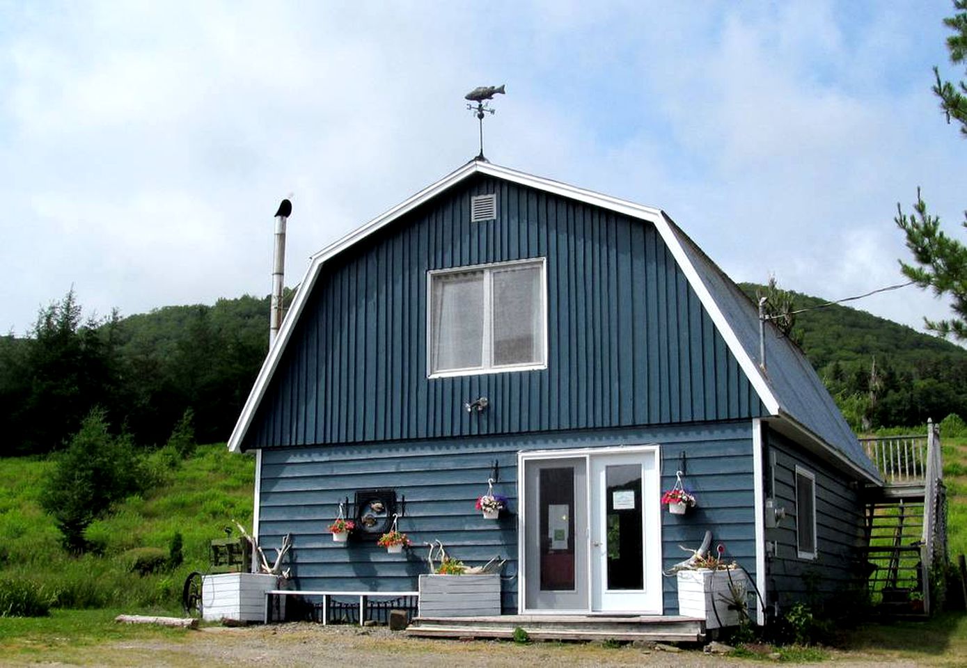 Comfortable and Well-Equipped Cottage For an Amazing Nature Getaway Near Cabot Trail in Margaree Forks, Nova Scotia