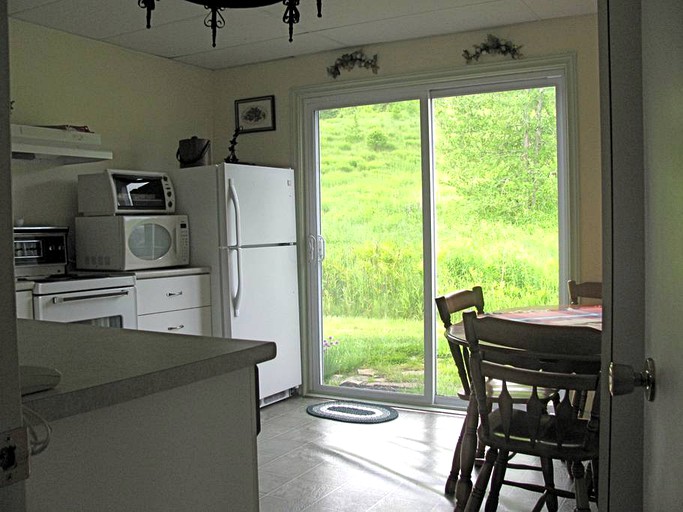 Cabins (Margaree Forks, Nova Scotia, Canada)