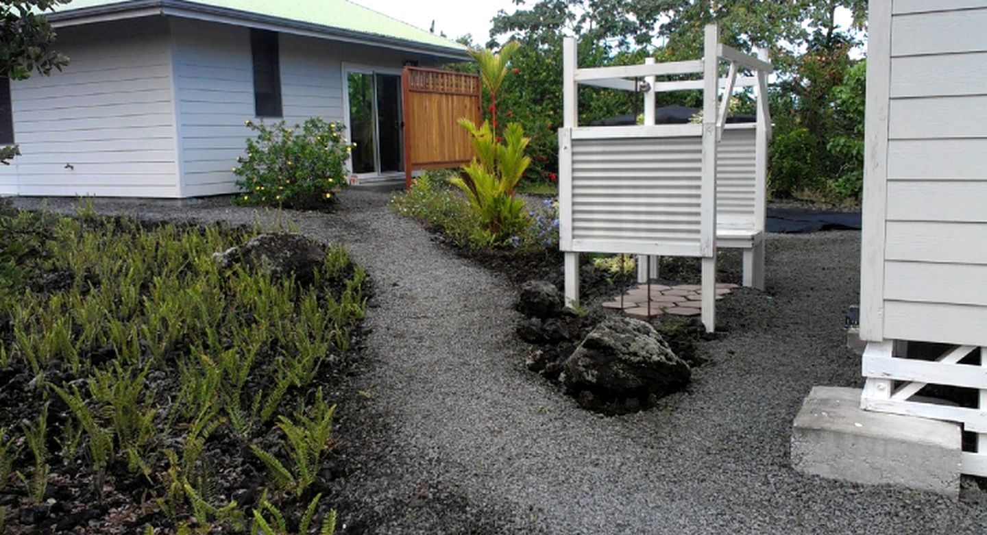 Oliana Cottage at Kehena Beach, Cottages, Pahoa, United States of