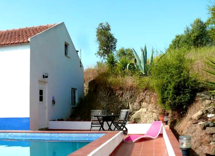 Cottages (Grândola, Setúbal District, Portugal)