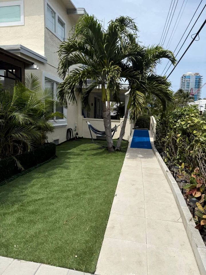 Charming Historic Home with Front Porch Near Intracoastal & Downtown West Palm Beach, Florida