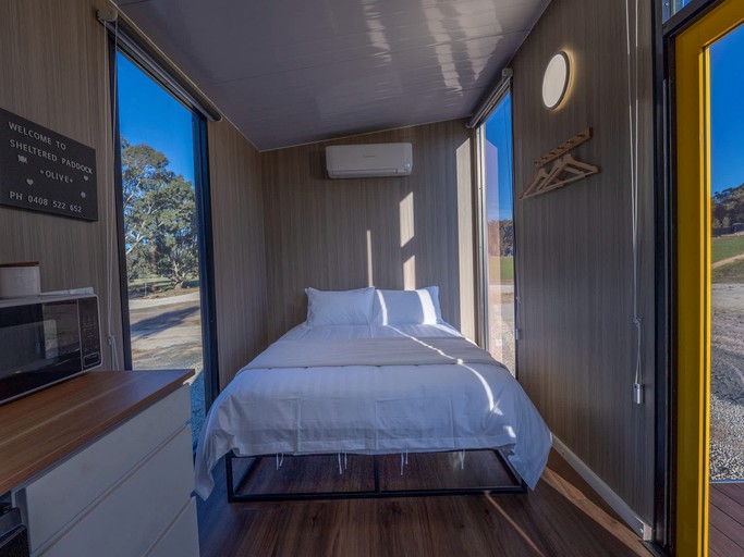 Tiny Houses (Australia, Warrenmang, Victoria)