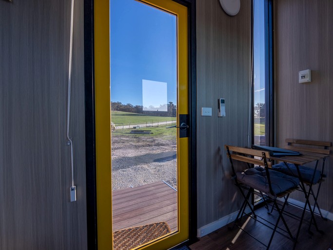 Tiny Houses (Australia, Warrenmang, Victoria)