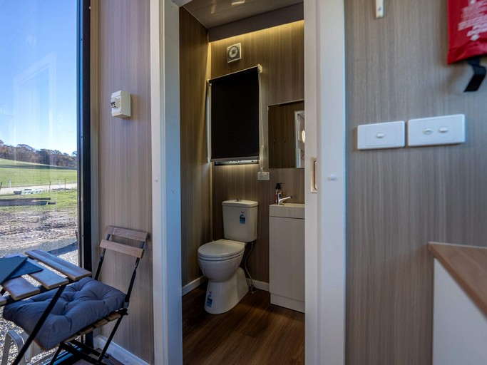 Tiny Houses (Australia, Warrenmang, Victoria)