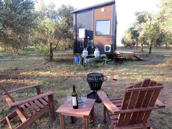 Vacation Rentals (Australia, Lake Boga, Victoria)