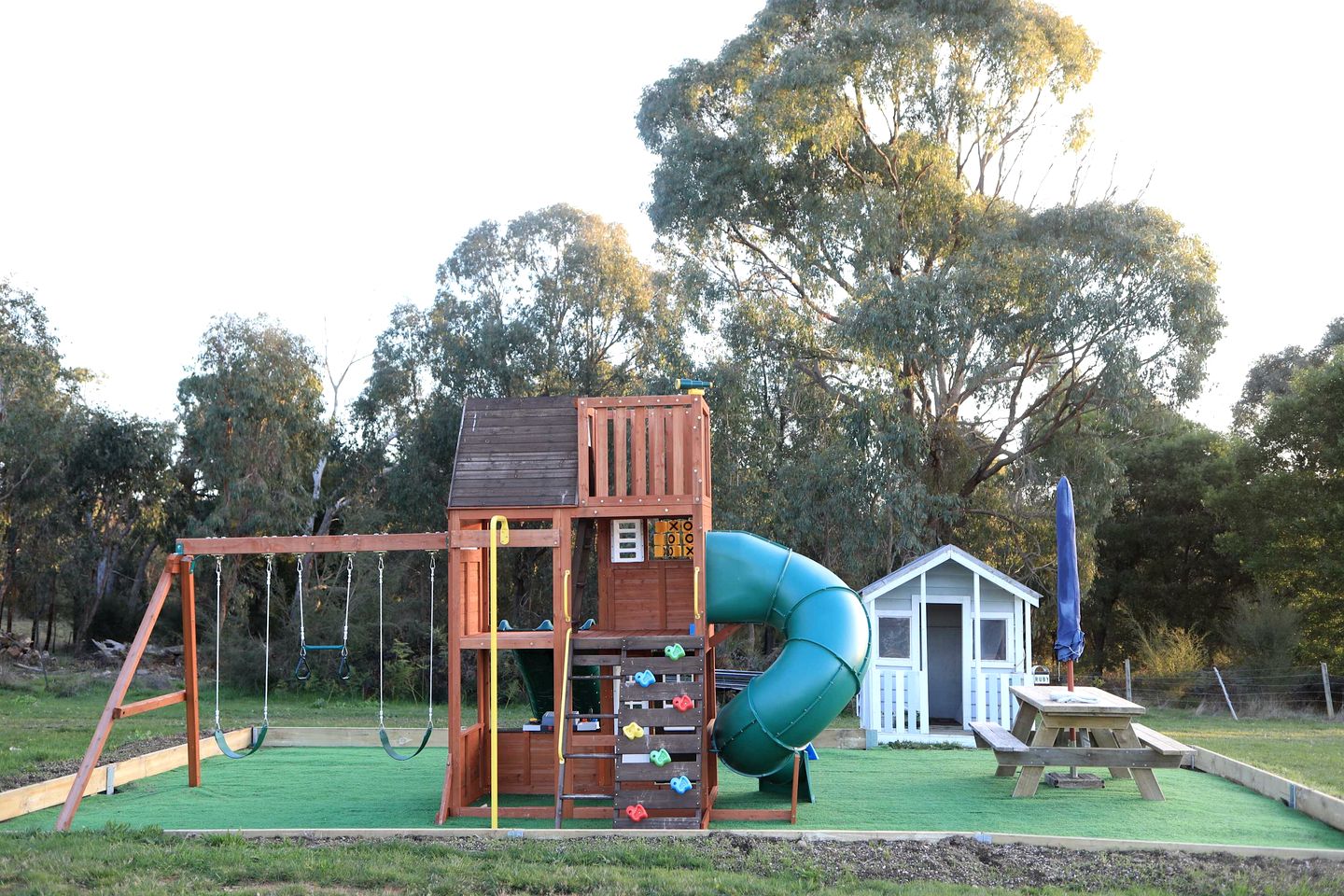 Eco-Friendly Tiny House in an Olive Grove on a Sustainable Organic Olive Farm for a Peaceful Outdoor Experience in Taggerty, Victoria