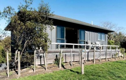 Peaceful Getaway Rental for Two in Hawke's Bay, North Island photo 3