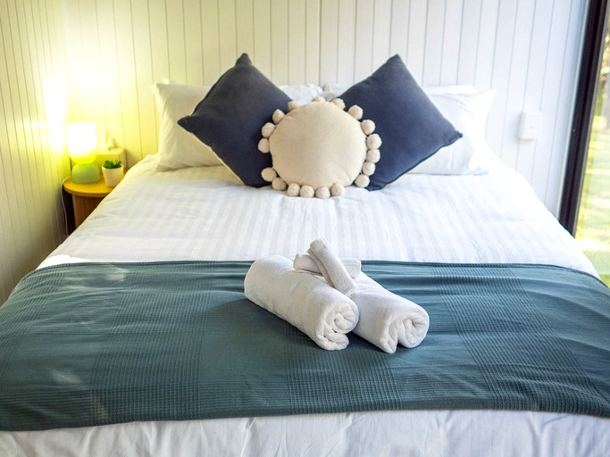 Tiny Houses (Australia, Samford Valley, Queensland)