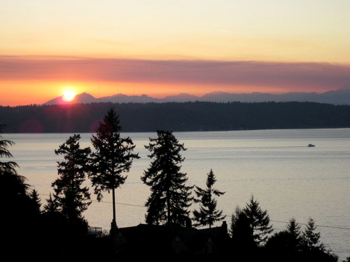 Cottages (Burien, Washington, United States)